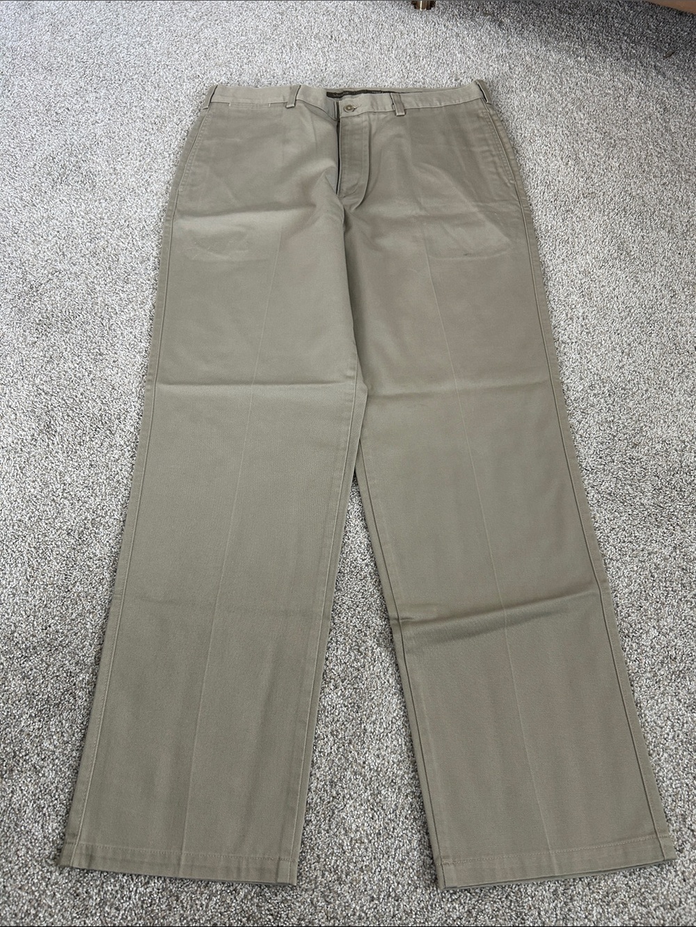 Savane Men's Straight-Leg Chinos